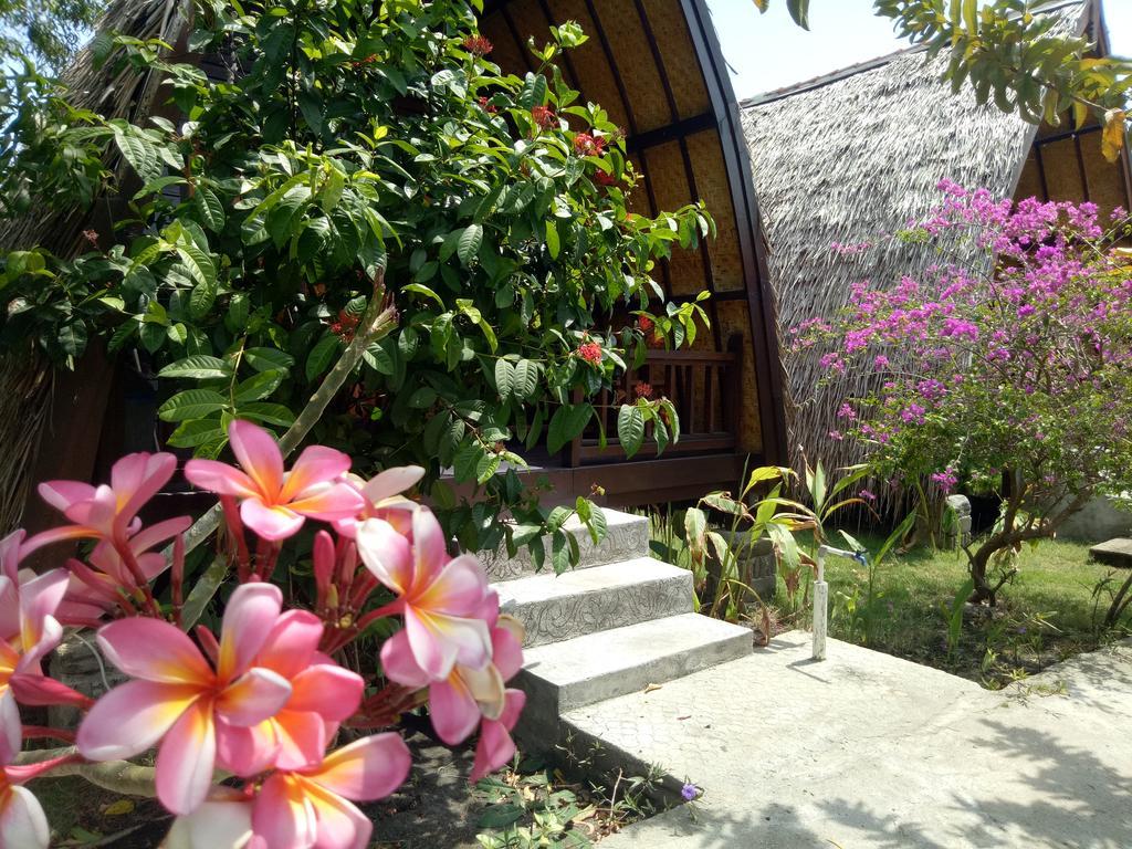 Rose Bungalow Hotell Pemenang Exteriör bild
