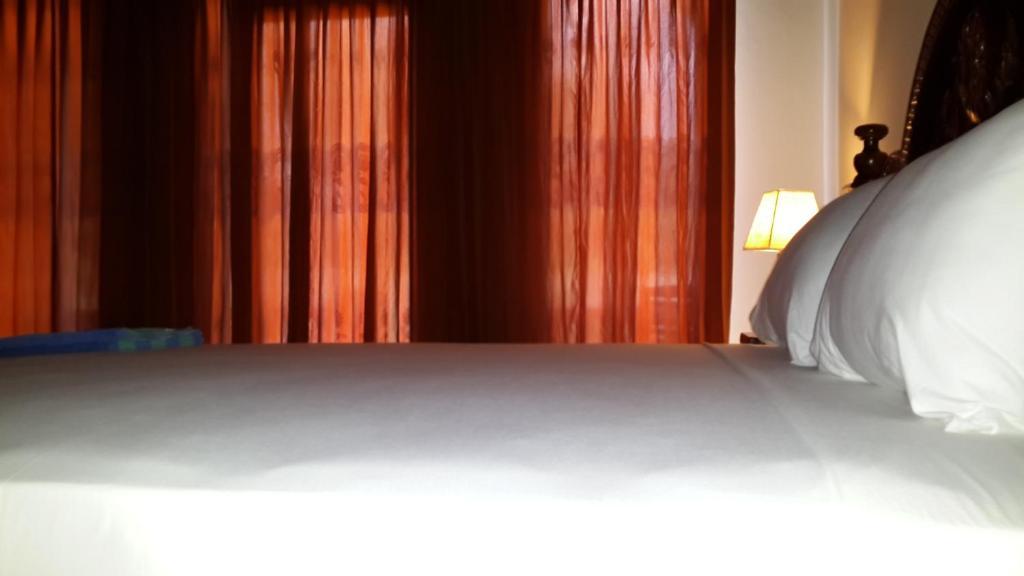 Rose Bungalow Hotell Pemenang Exteriör bild